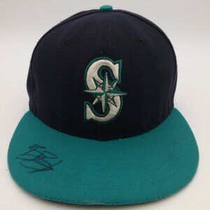 Vintage Seattle Mariners Signed Authographed 7 1/4 Fitted Cap